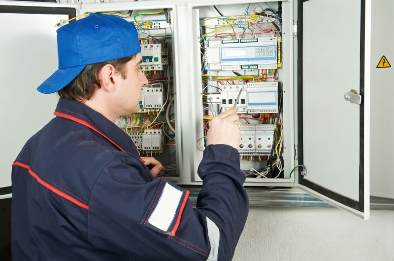 When You May Or May Not Need To Call An Electrical Contractor In Indianapolis