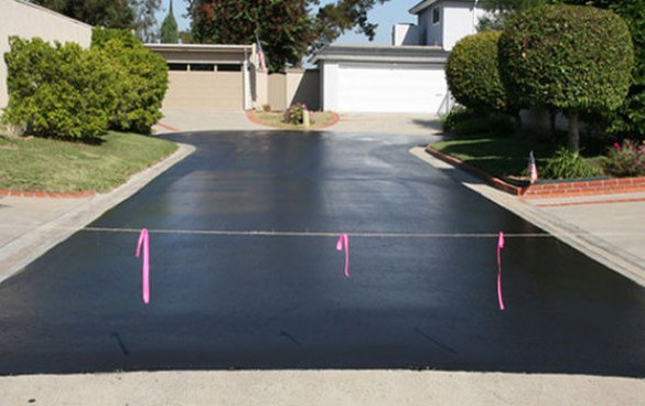 Signs Your Driveway Needs Resurfacing in Champaign IL