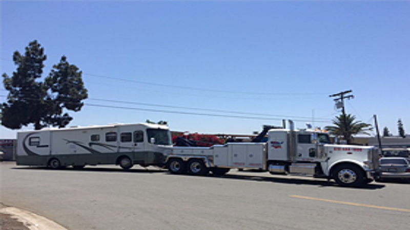 Safety Precautions for a Heavy Truck Towing Company