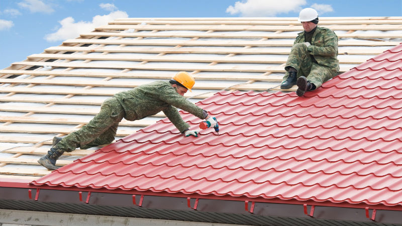 How to Hire a Contractor for Roofing in Moore, OK