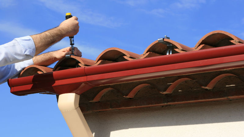 5 Indications A Home Needs Gutter Repair Upper