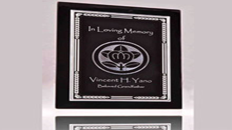 Show Appreciation with Plaques in Oahu