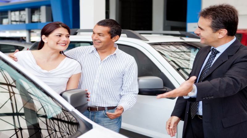 What To Expect From a Used Car Dealer