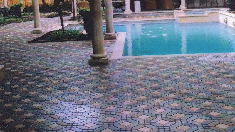 Hiring Pavers for Your Outdoor Living Spaces? 4 Things to Know