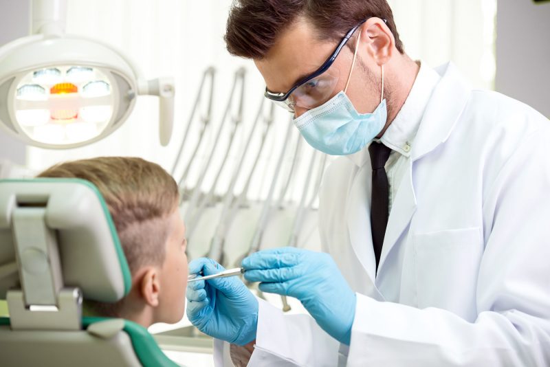 What to Consider When Choosing Between Dentists, Find One in Chicago IL