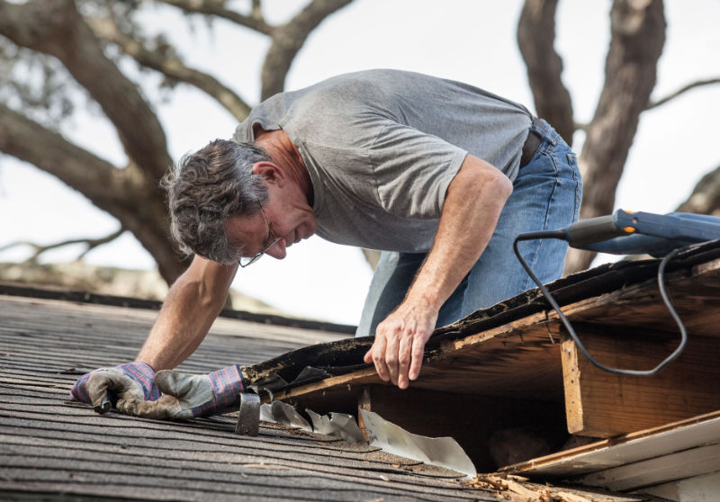 A Residential Roofing Contractor in Lawrence KS Can Repair or Replace