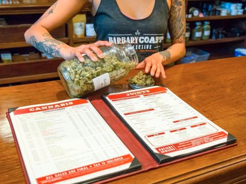 Why It’s Best to Go to Marijuana Dispensaries, Find One near Lake County